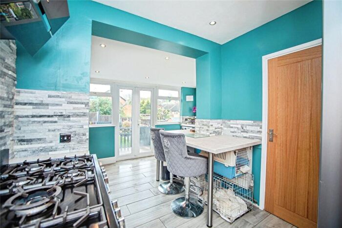 3 Bedroom Terraced House For Sale In Hatfield Road, Rochester, Kent, ME2