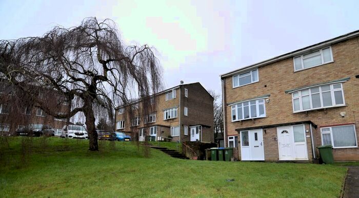 2 Bedroom Maisonette To Rent In Tyron Way, Sidcup, DA14