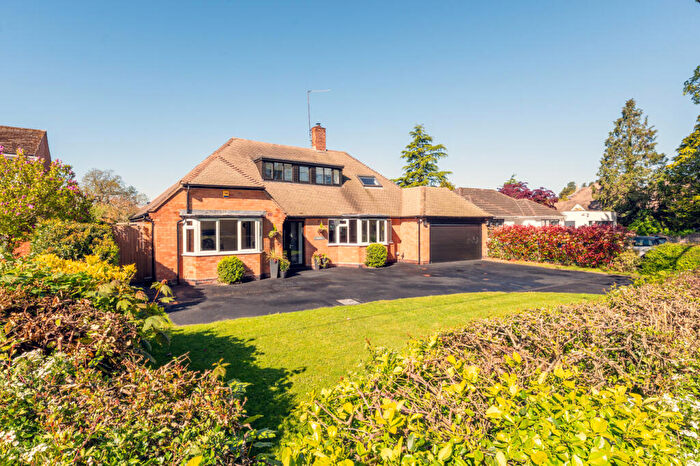 5 Bedroom Detached House For Sale In Henley Road, Ullenhall, Henley-in-Arden, B95
