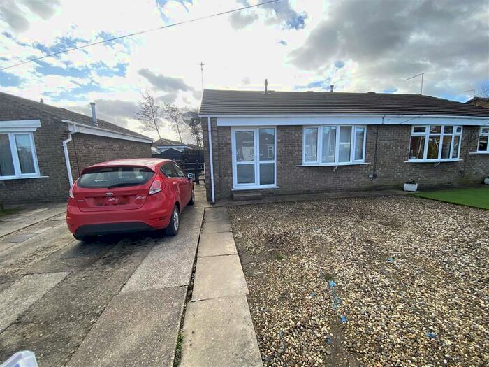 2 Bedroom Bungalow To Rent In Crinan Drive, Hull HU6