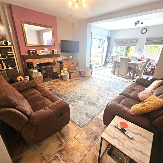 5 Bedroom Detached House For Sale In Newcastle Street, Tuxford, Newark, NG22