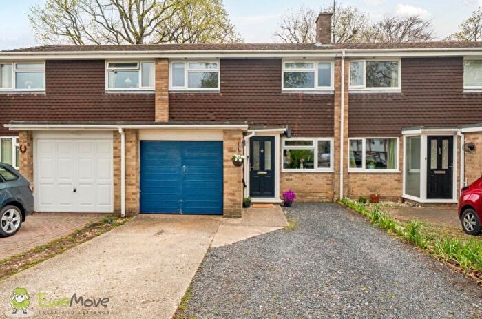 3 Bedroom Terraced House For Sale In Wellington Crescent, Baughurst, Tadley, Hampshire, RG26