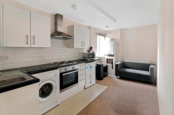2 Bedroom Flat To Rent In A London Road, Oxford, OX3
