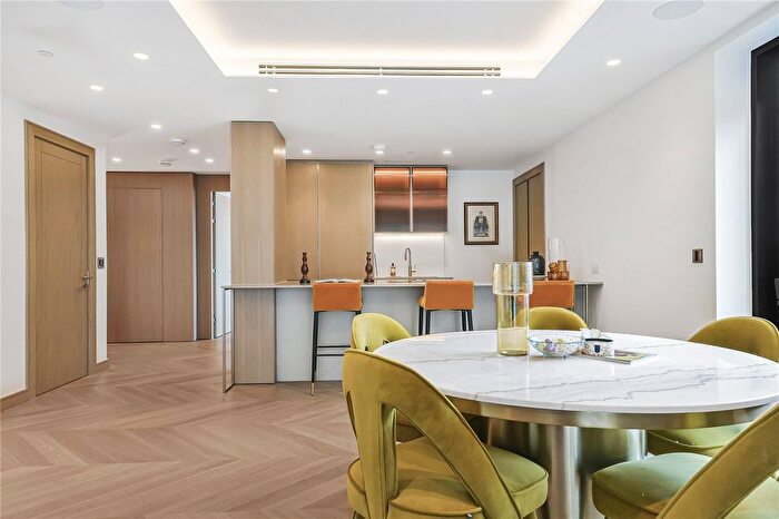 2 Bedroom Flat To Rent In St. Johns Wood Road, London, NW8