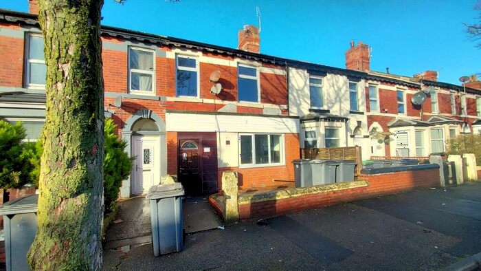 2 Bedroom Flat To Rent In St Heliers Road, Blackpool, FY1