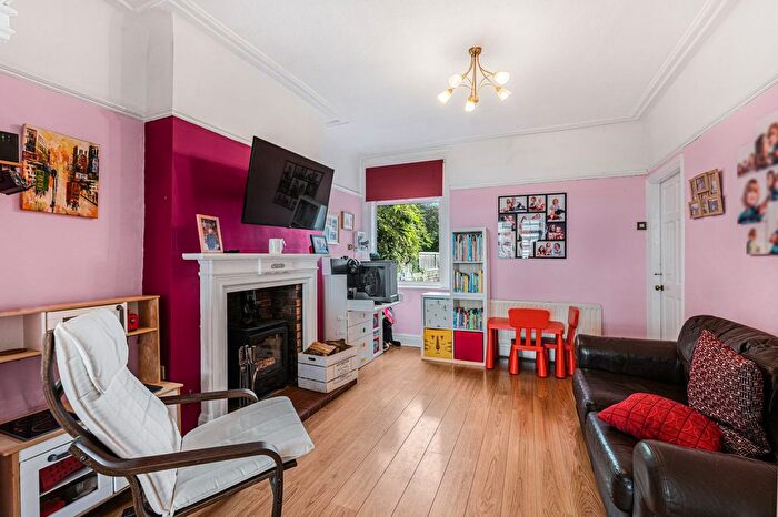 3 Bedroom Semi-Detached House For Sale In Rosedale Avenue, Liverpool, L23