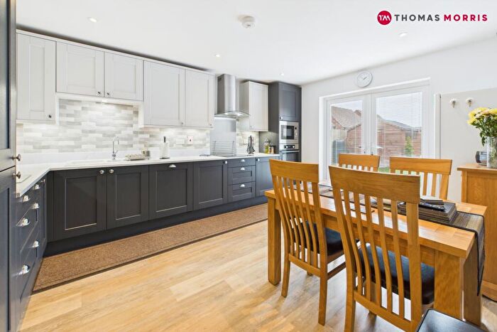 3 Bedroom Semi-Detached House For Sale In Nightingale Road, Great Barford, Bedford, Bedfordshire, MK44