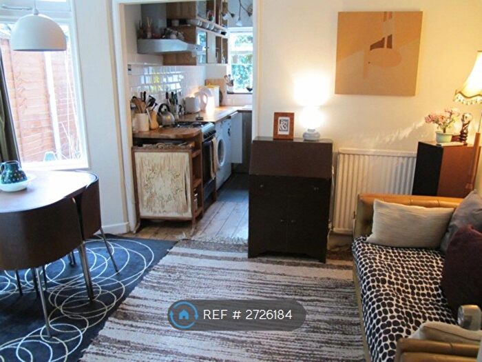 2 Bedroom Flat To Rent In Ethnard Road, London, SE15