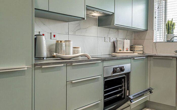 2 Bedroom Semi-detached House For Sale In Fallow Road, Rothwell, NN14