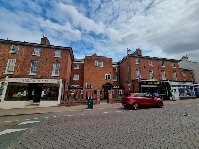 2 Bedroom Flat To Rent In Flat, Clemens Street, Leamington Spa, CV31