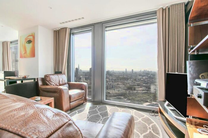 1 Bedroom Flat To Rent In Chronicle Tower, B City Road, London, EC1V