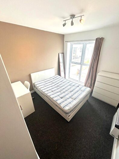 2 Bedroom Apartment To Rent In Richmond Road, Cardiff(City), CF24