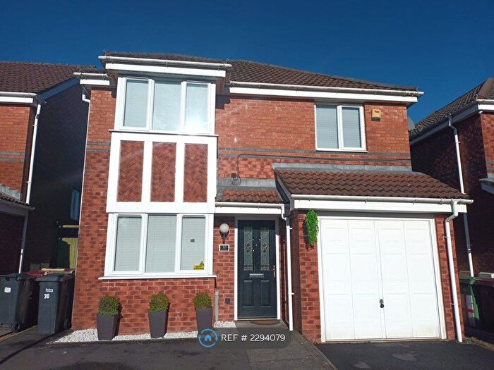 4 Bedroom Detached House To Rent In Pear Tree Drive, Farnworth, Bolton, BL4