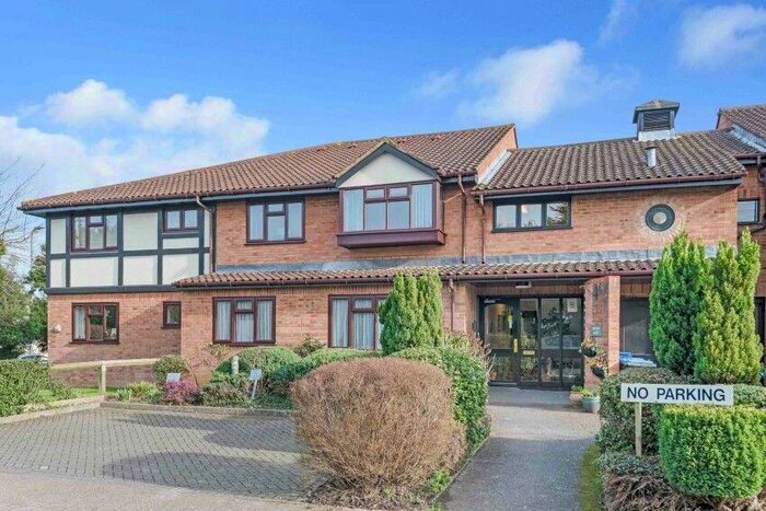 1 Bedroom Flat For Sale In Forge Close, Bromley, BR2