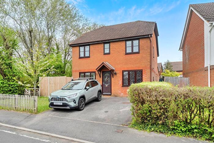 4 Bedroom Detached House For Sale In Stanier Way, Hedge End, SO30