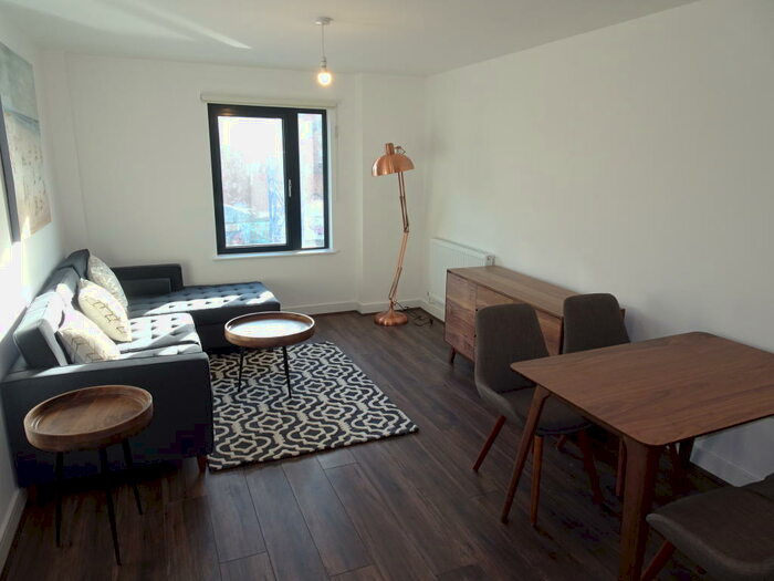 2 Bedroom Apartment To Rent In Drapery House, Fabrick Square, Birmingham, B12