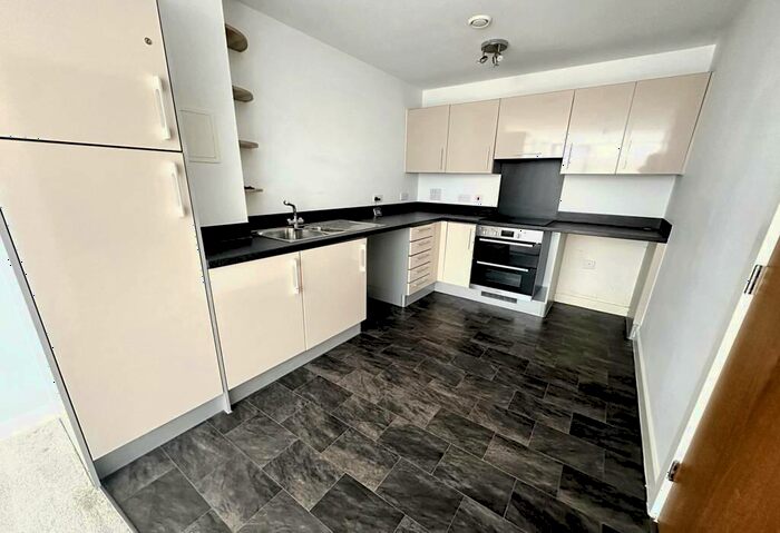 1 Bedroom Flat To Rent In Suez Way, Saltdean, Brighton, BN2