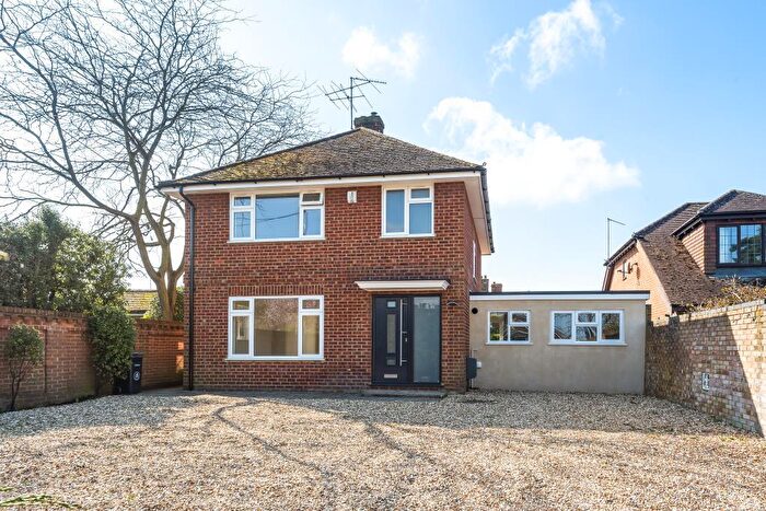 4 Bedroom Detached House To Rent In Swallowfield Street, Reading, RG7