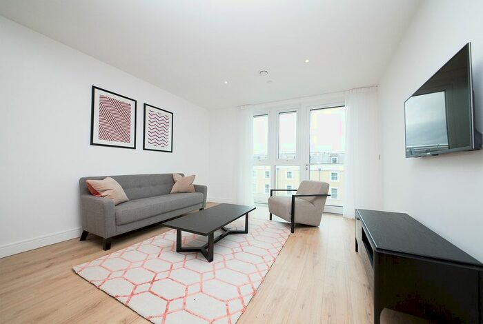 2 Bedroom Flat To Rent In Lancaster House, Beadon Road, Hammersmith, London, W6