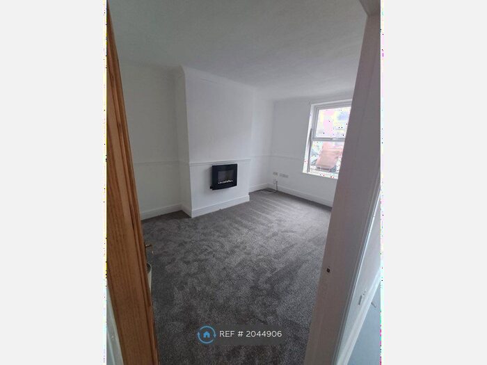 2 Bedroom Terraced House To Rent In Hilda Street, Ossett, WF5