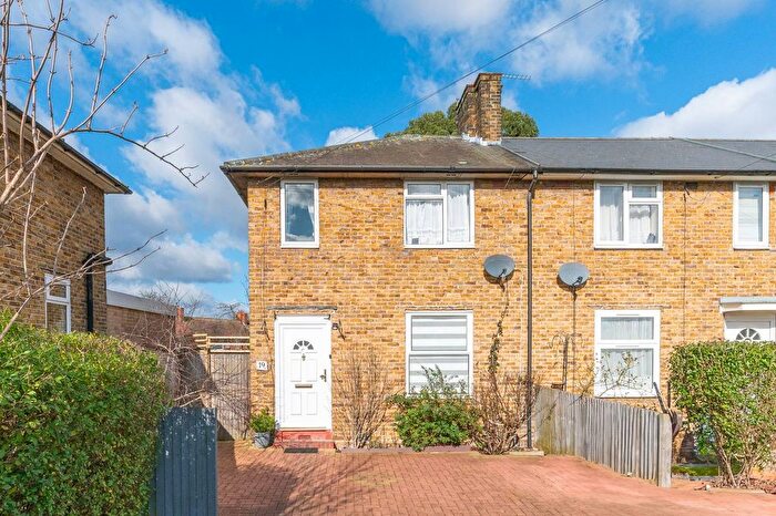 3 Bedroom End Terrace House To Rent In Thornton Road, Sutton, Carshalton, SM5