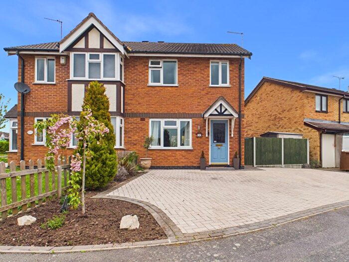 3 Bedroom Semi Detached House For Sale In Lossiemouth Road, Hinckley, LE10