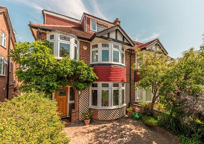 5 Bedroom Semi-Detached House To Rent In Mulgrave Road, Ealing, W5