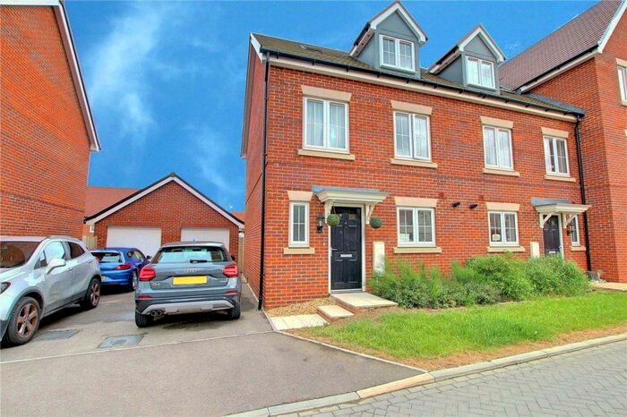 3 Bedroom End Of Terrace House To Rent In Coppice Road, Worthing, West Sussex, BN13