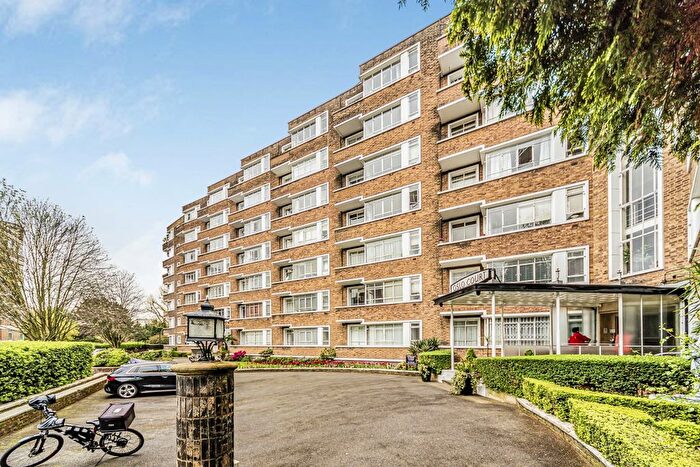 1 Bedroom Flat To Rent In Prince Albert Road, London, NW8