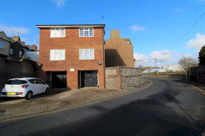 1 Bedroom Flat To Rent In Chapel Street, Newhaven, BN9