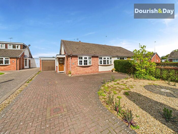 2 Bedroom Semi-Detached Bungalow For Sale In Legge Lane, Hixon, ST18