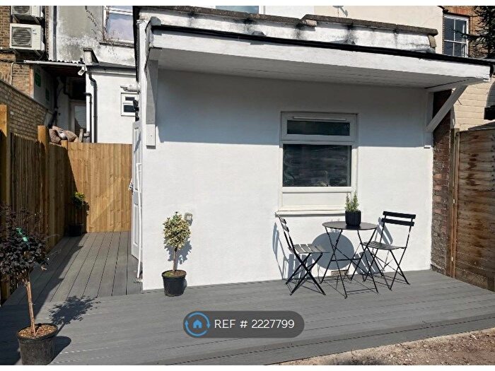 1 Bedroom Flat To Rent In Dunsmure Road, London, N16