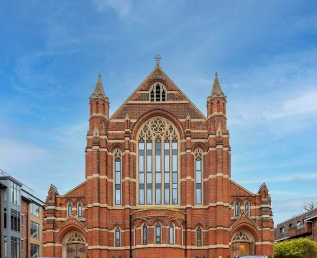 3 Bedroom Flat To Rent In Holden Road, London, N12