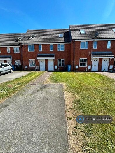 3 Bedroom Terraced House To Rent In Wormley Court, Hull, HU6