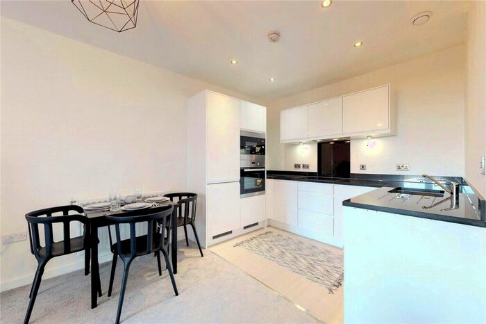 1 Bedroom Flat To Rent In Woodley Crescent, London, NW2