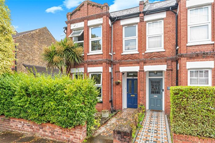 2 Bedroom Apartment For Sale In Spencer Road, Harrow, HA3