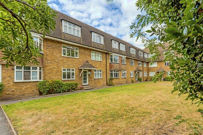 2 Bedroom Apartment To Rent In Sutton Common Road, Sutton, SM1