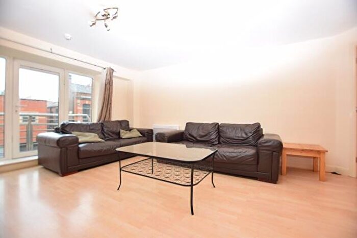 2 Bedroom Apartment To Rent In Royal Plaza, Westfield, Sheffield, S1