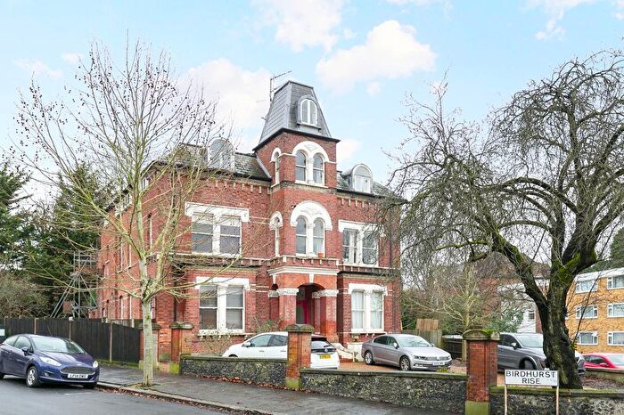 2 Bedroom Flat For Sale In Birdhurst Road, South Croydon, CR2