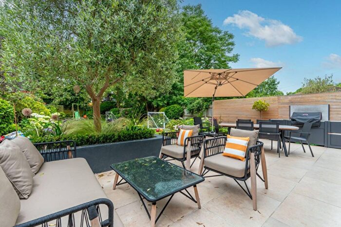 5 Bedroom Detached House To Rent In Teignmouth Road, Mapesbury Estate, London, NW2