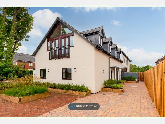 2 Bedroom Maisonette To Rent In Avenue Mews, Flitwick, Bedford, MK45