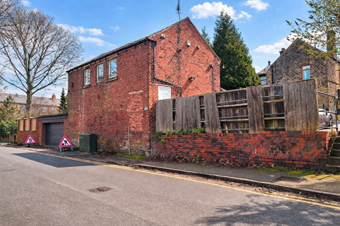 2 Bedroom Flat For Sale In Dodworth Road, Dodworth Road, S70