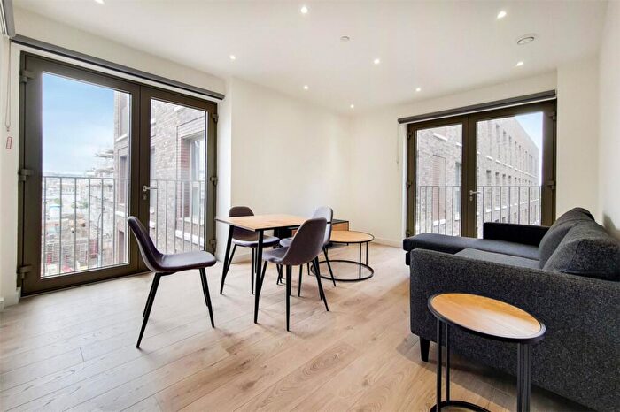 2 Bedroom Apartment To Rent In Atlantis Avenue, London, E16