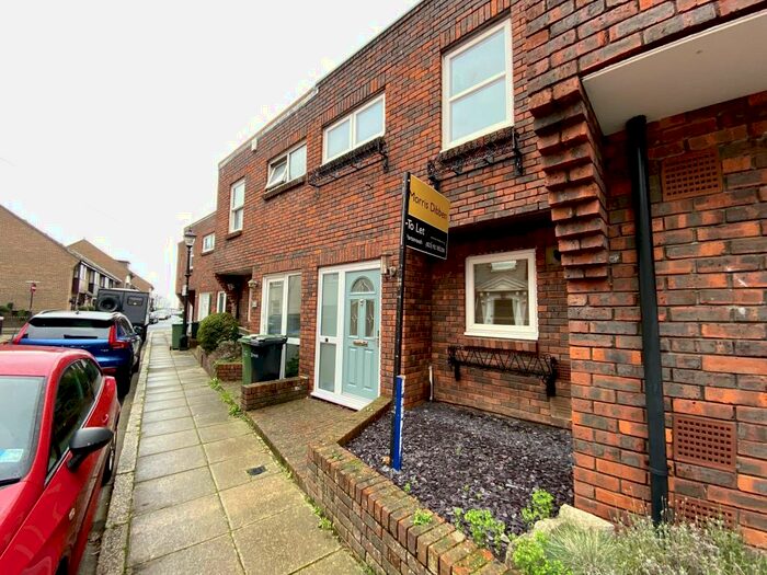 3 Bedroom Terraced House To Rent In Penny Street, Old Portsmouth, PO1