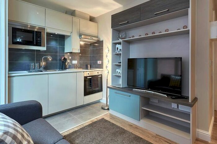 Studio To Rent In Blackfriars Road, Salford, M3