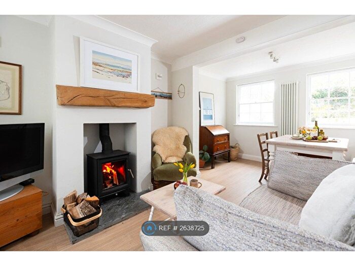 1 Bedroom Terraced House To Rent In Truro Lane, Penryn, TR10