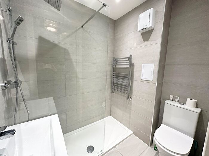 1 Bedroom Flat To Rent In Dumbarton Road, Glasgow, G11