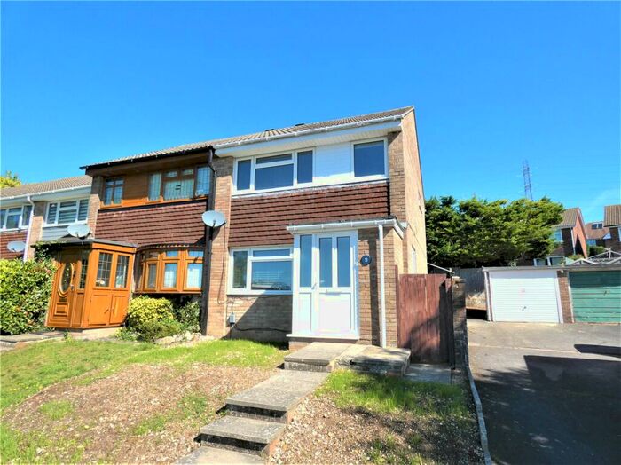 3 Bedroom End Of Terrace House To Rent In Rogate Gardens, Fareham, Hampshire, PO16