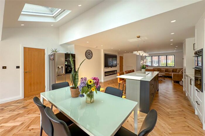 4 Bedroom House For Sale In Meadway, Colney Heath, St. Albans, Hertfordshire, AL4