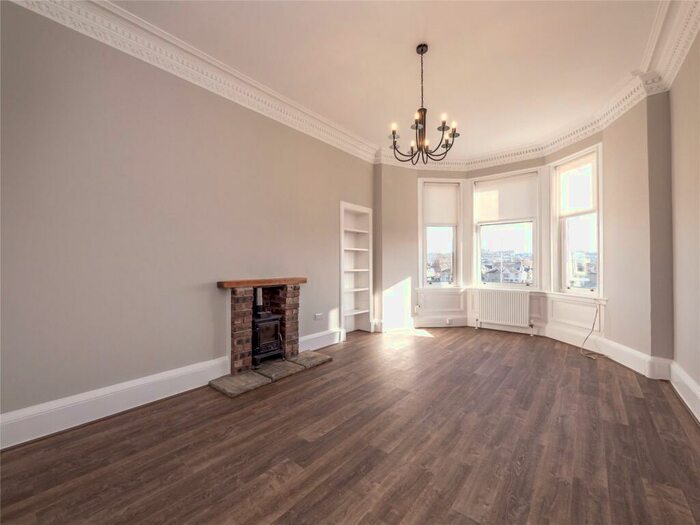2 Bedroom Flat To Rent In Bangholm Terrace, Inverleith, Edinburgh, EH3